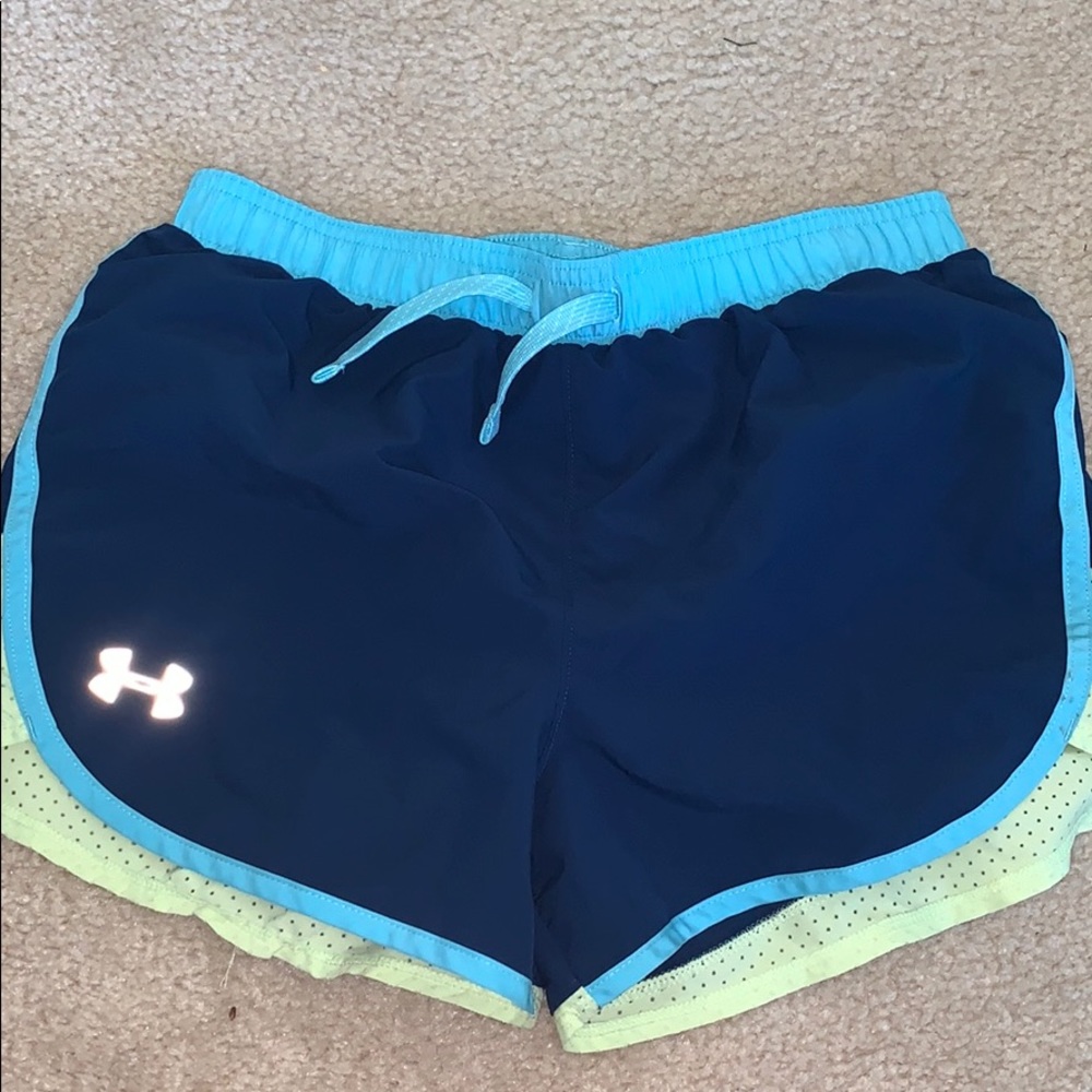 Under armor girls shorts